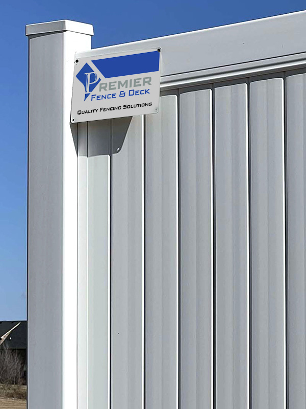 Vinyl fencing benefits in Knoxville Tennessee