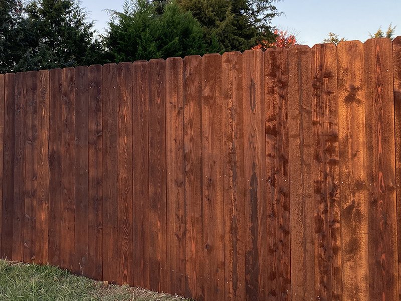 Knoxville Tennessee pre-stained cedar wood fence company