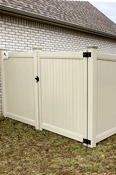 Residential Fencing Options in Knoxville Tennessee